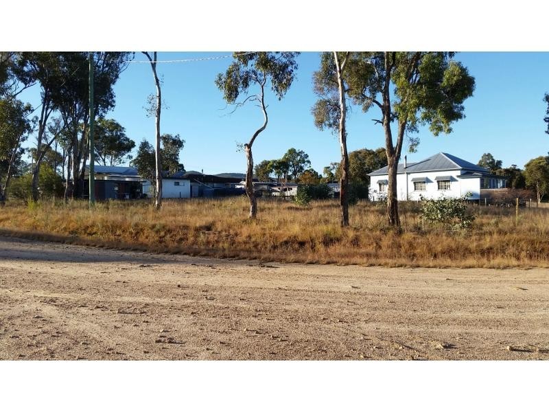 L8 Glover Street, Glen Aplin QLD 4381