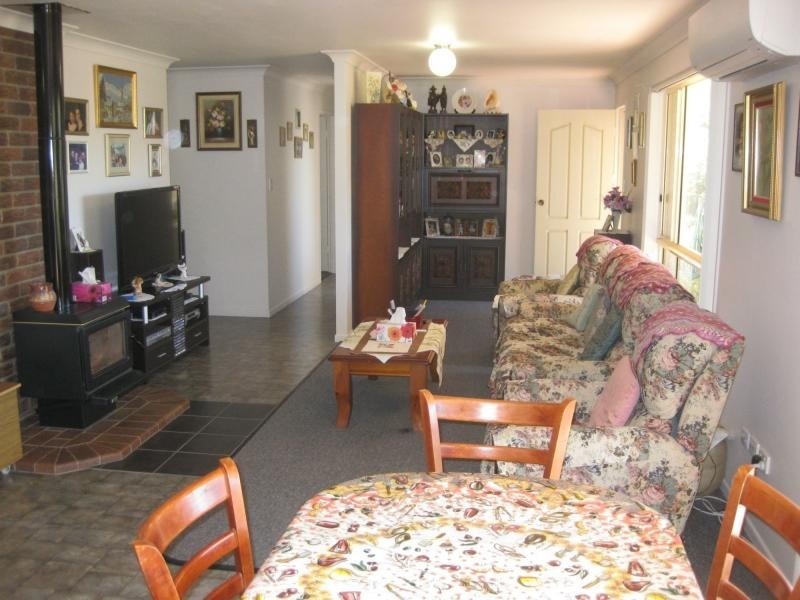 15 Haig Street, The Summit, Stanthorpe QLD 4380