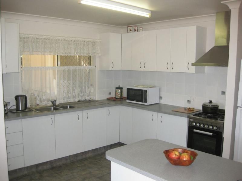 15 Haig Street, The Summit, Stanthorpe QLD 4380