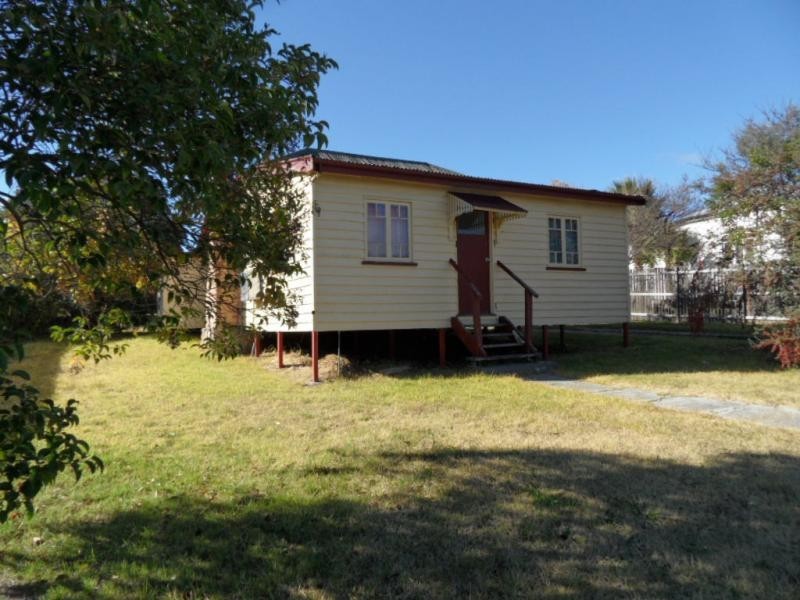 1 Petzler Street, Stanthorpe, Stanthorpe QLD 4380