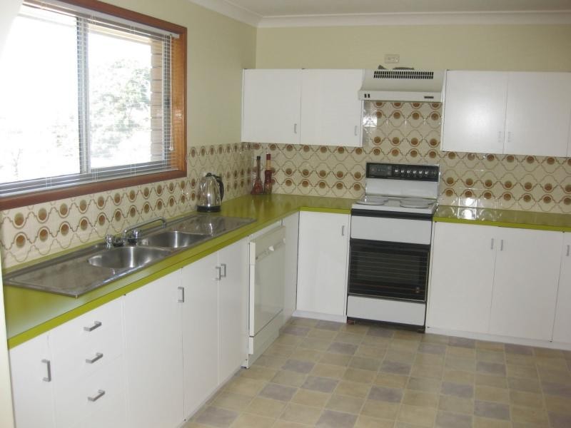 9 Recreation Crescent, Stanthorpe QLD 4380