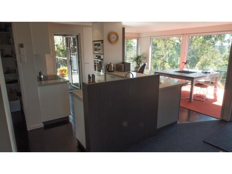 37 Roberts Road, Stanthorpe QLD 4380