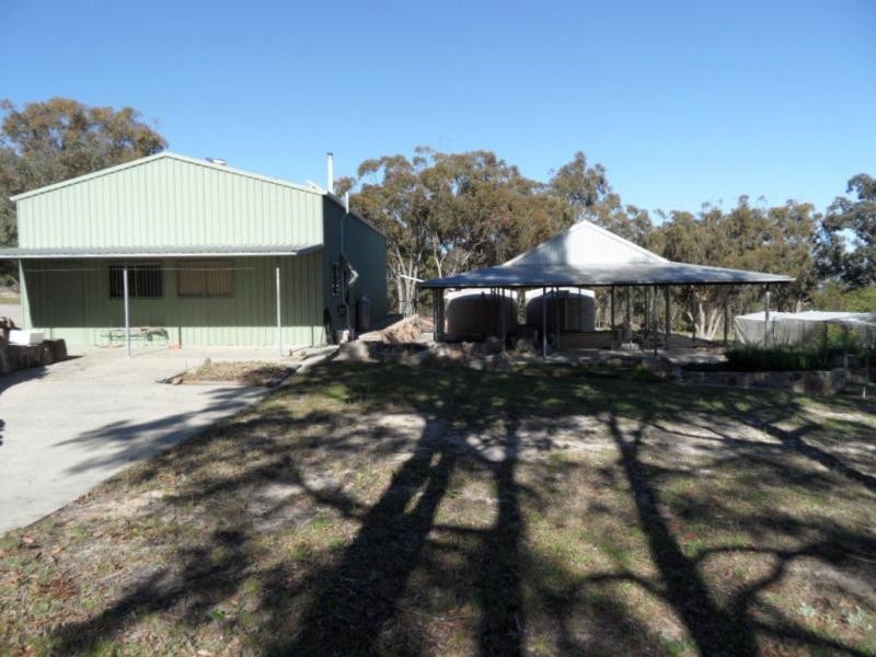 39 Hannigan lane, Mt Tully, Stanthorpe QLD 4380