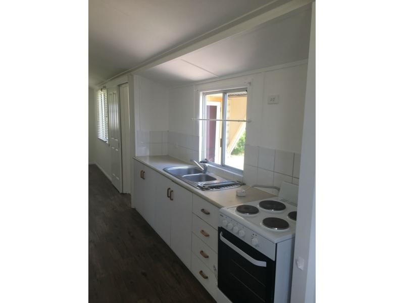 26 McGregor Terrace, Stanthorpe QLD 4380