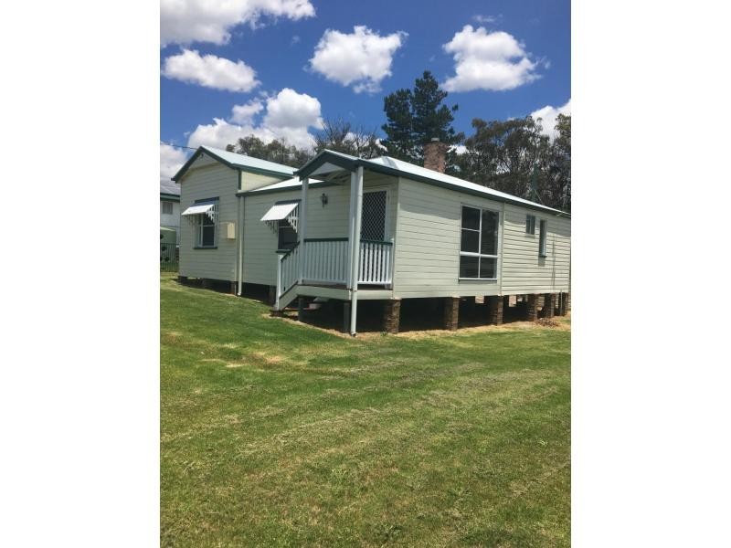 26 McGregor Terrace, Stanthorpe QLD 4380
