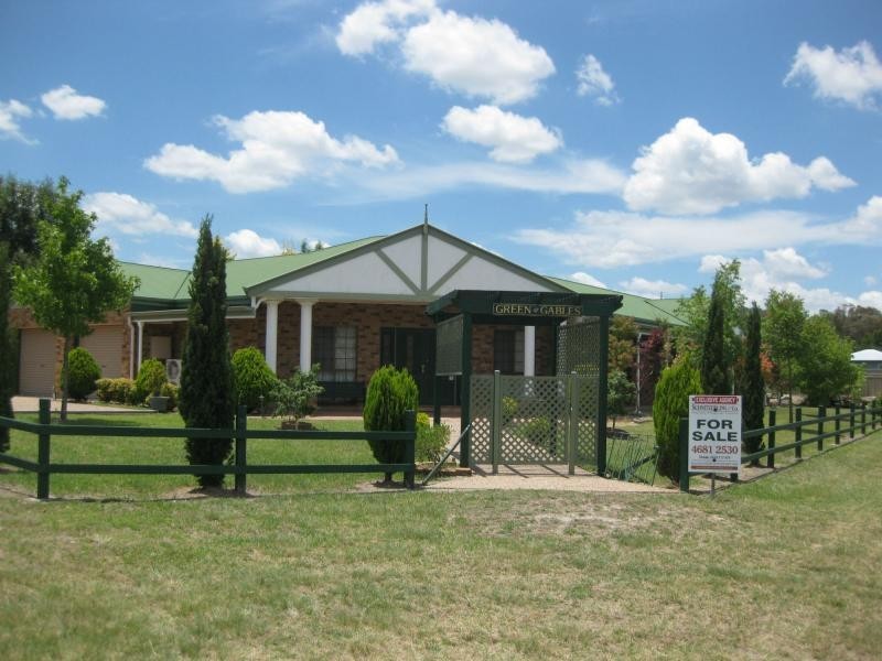 21 Fairway Crescent, Stanthorpe QLD 4380