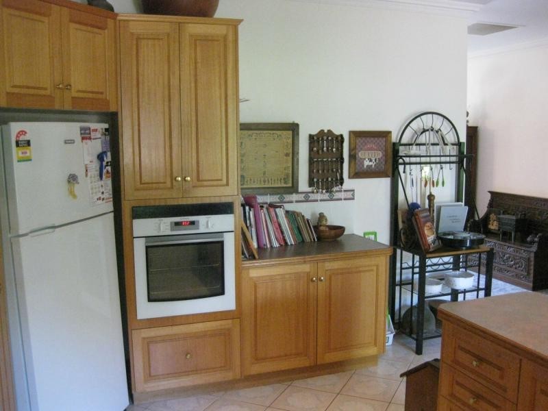 21 Fairway Crescent, Stanthorpe QLD 4380