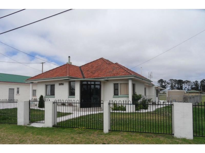 25626 NEW ENGLAND HWY , APPLETHORPE, Stanthorpe QLD 4380