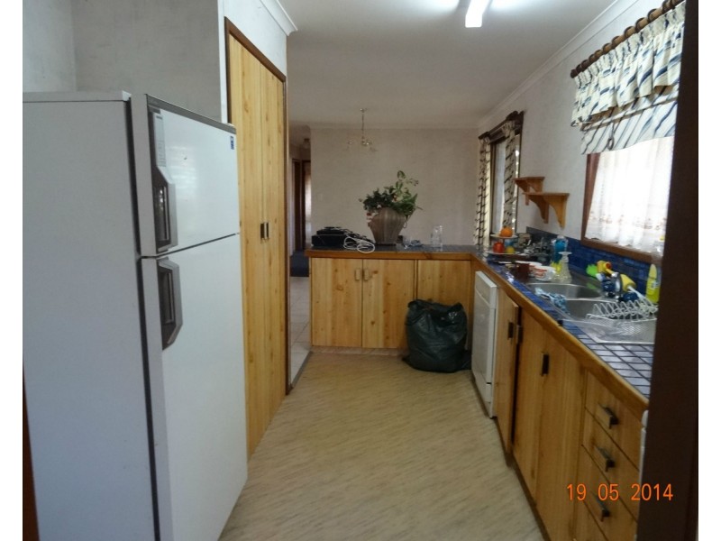1 WATTLE Court, Stanthorpe QLD 4380