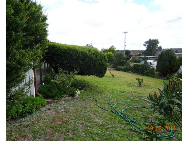 1 WATTLE Court, Stanthorpe QLD 4380