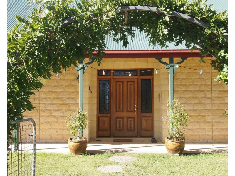 766 Amiens Road, Stanthorpe QLD 4380