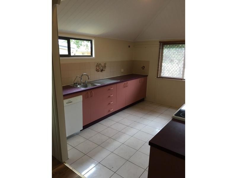 9 HARRIS Street, Stanthorpe QLD 4380