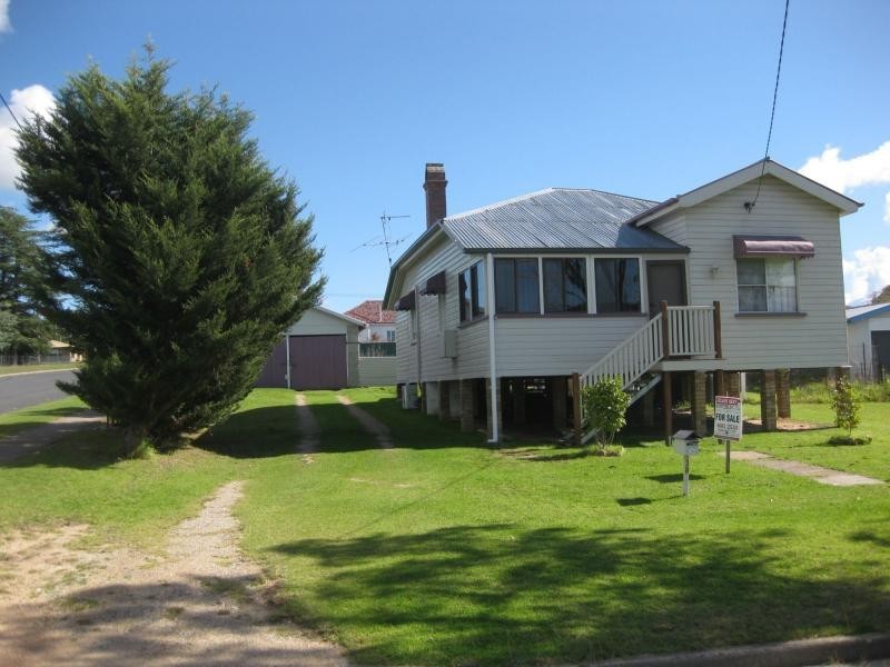 38 Denham Street, Stanthorpe QLD 4380