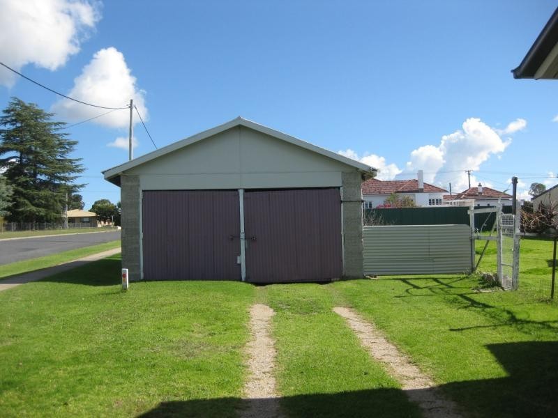 38 Denham Street, Stanthorpe QLD 4380