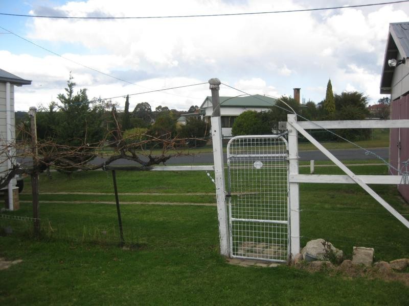 38 Denham Street, Stanthorpe QLD 4380