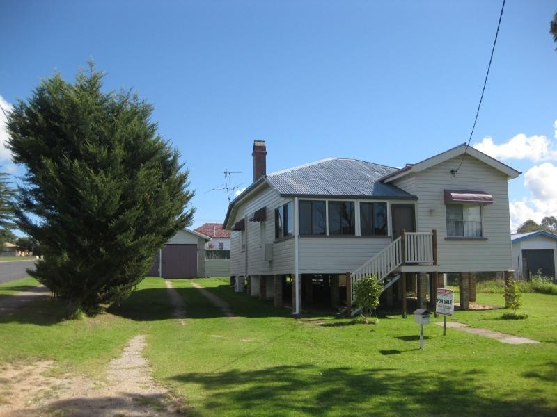 38 Denham Street, Stanthorpe QLD 4380