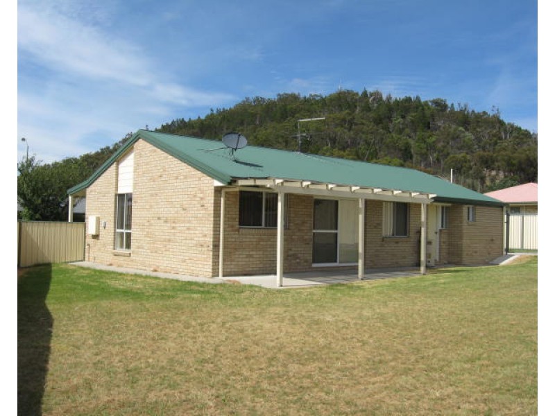 4 Vichie Court North, Stanthorpe QLD 4380
