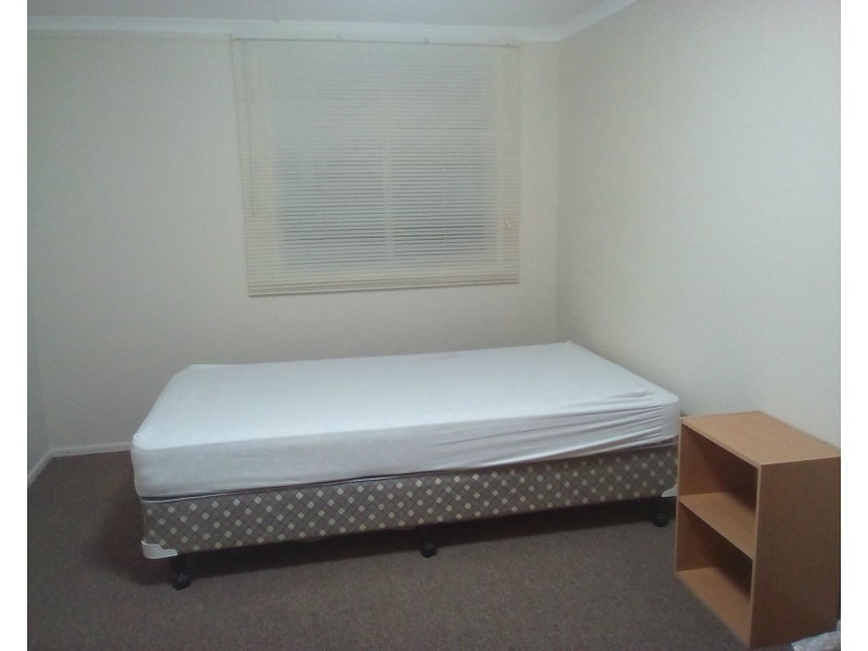 9 STANTON St, Stanthorpe QLD 4380