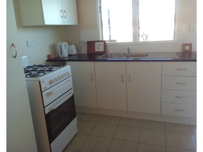 9 STANTON St, Stanthorpe QLD 4380