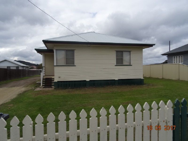 11 Stanton Street, Stanthorpe QLD 4380