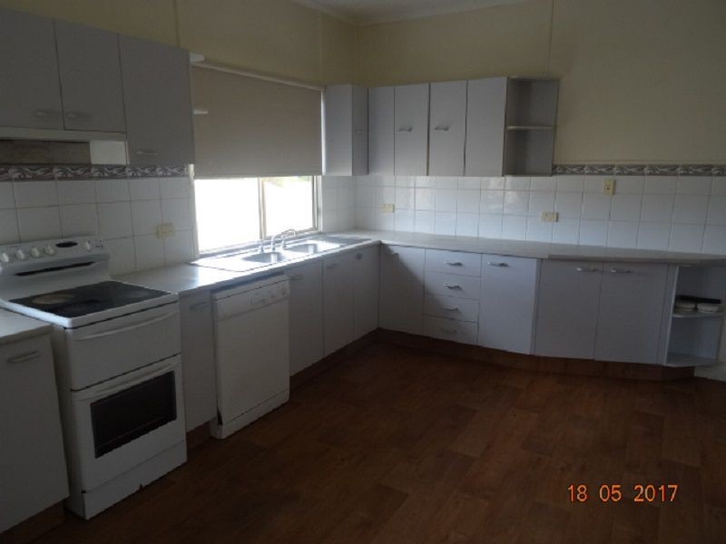 11 Stanton Street, Stanthorpe QLD 4380