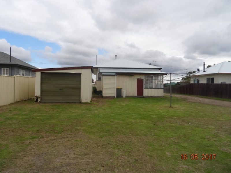 11 Stanton Street, Stanthorpe QLD 4380