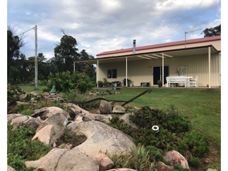 54 Rene Lane, Mount Tully QLD 4380