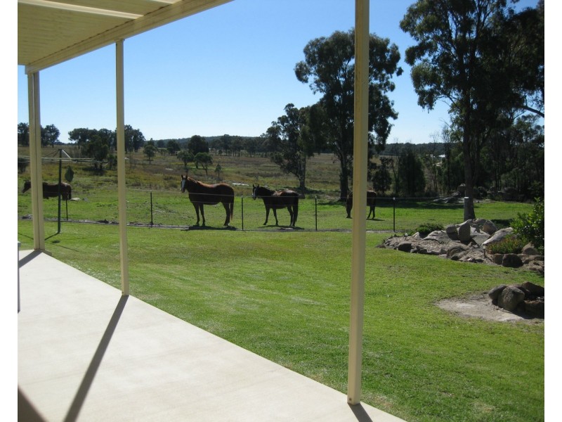 54 Rene Lane, Mount Tully QLD 4380