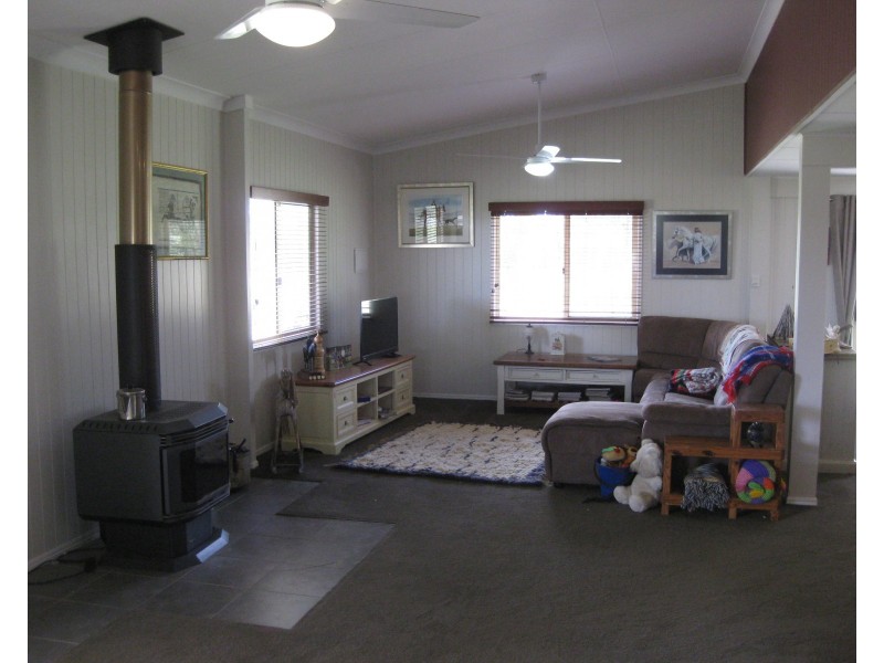 54 Rene Lane, Mount Tully QLD 4380