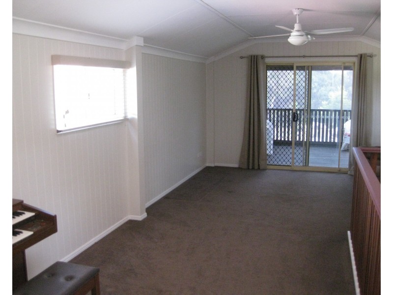 54 Rene Lane, Mount Tully QLD 4380