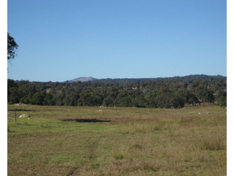 54 Rene Lane, Mount Tully QLD 4380