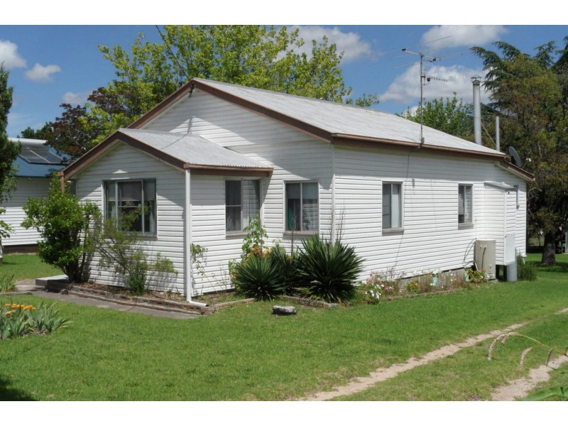 10 Aplin Street, Stanthorpe QLD 4380