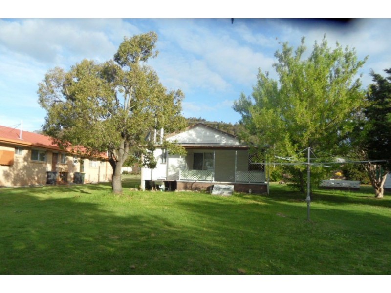 10 Aplin Street, Stanthorpe QLD 4380