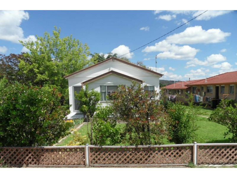 10 Aplin Street, Stanthorpe QLD 4380