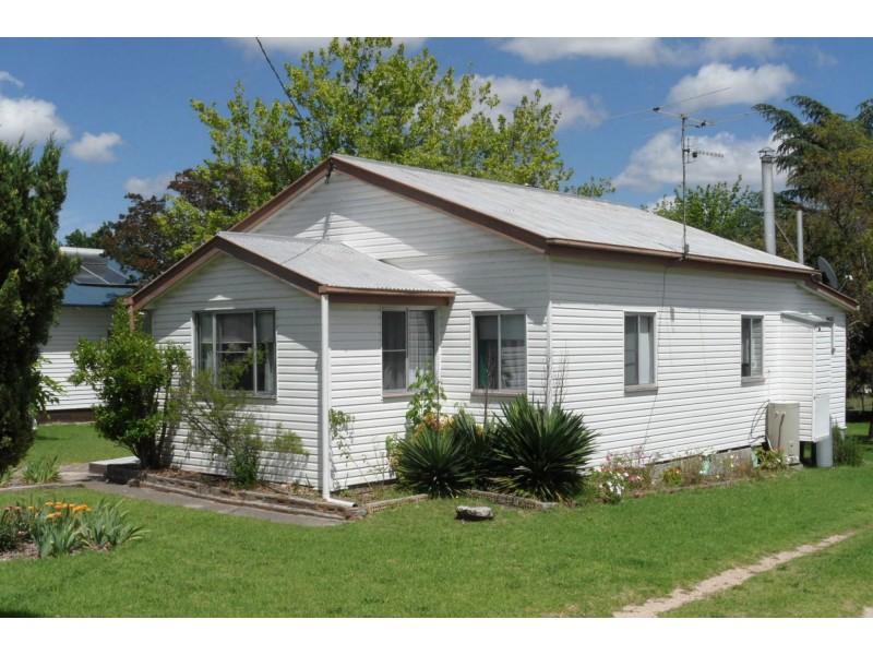 10 Aplin Street, Stanthorpe QLD 4380