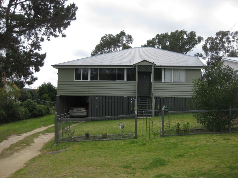 12 Ruby Street, Stanthorpe QLD 4380