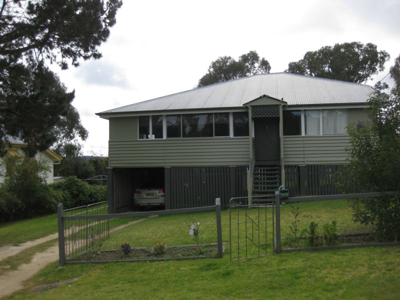12 Ruby Street, Stanthorpe QLD 4380