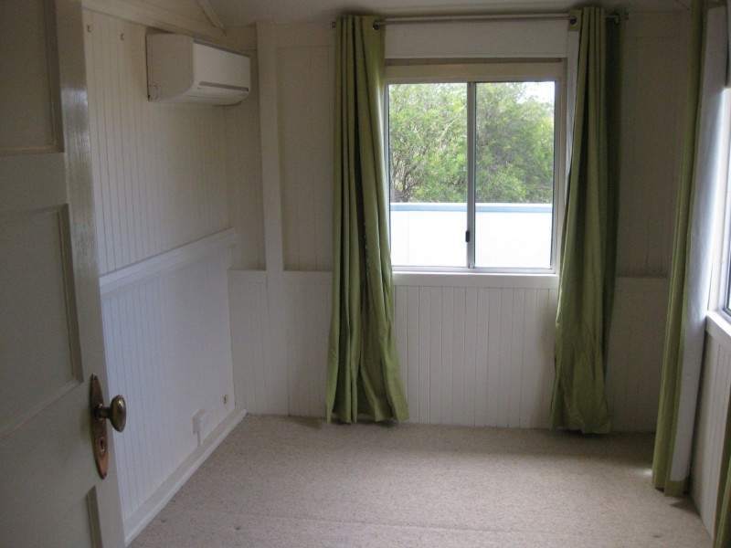 17 Wallangarra Road, Stanthorpe QLD 4380