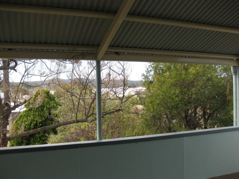 17 Wallangarra Road, Stanthorpe QLD 4380