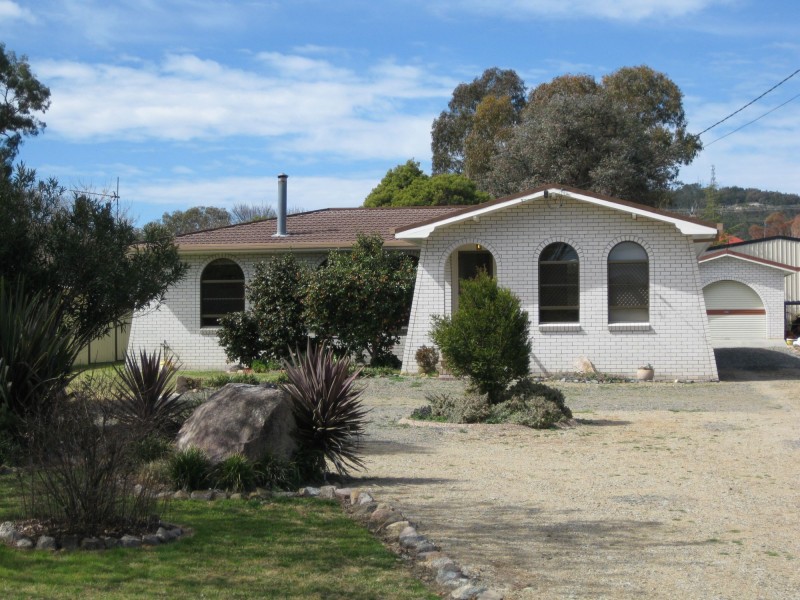 7 Talc Street, Stanthorpe QLD 4380