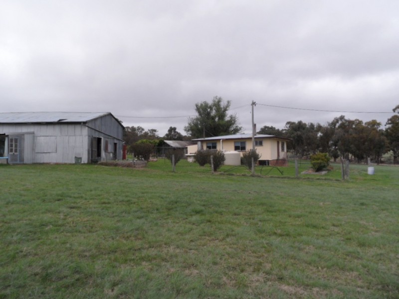 27391 New England Hwy, Glen Aplin QLD 4381