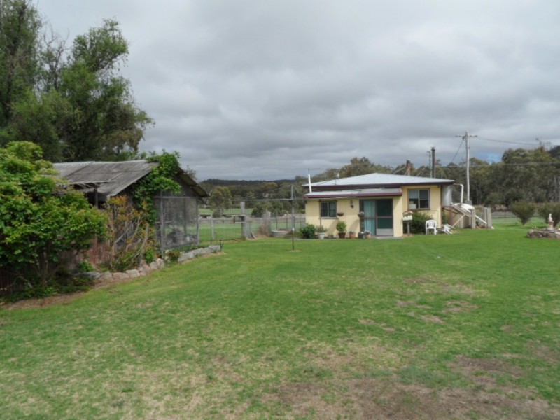 27391 New England Hwy, Glen Aplin QLD 4381