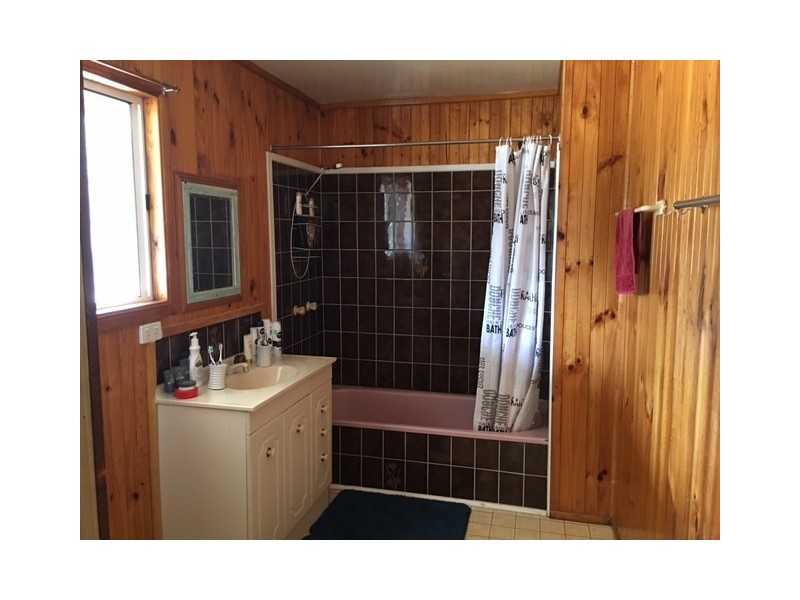 71a Wallace Court, Glen Aplin QLD 4381