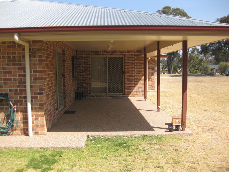 40 Melaleuca Cres, Stanthorpe QLD 4380