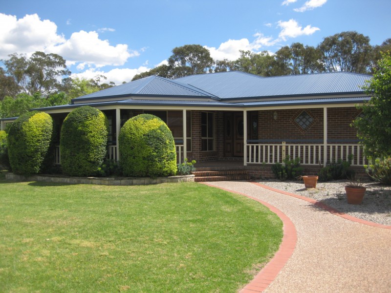 1-2 Fairway Cres, Stanthorpe QLD 4380