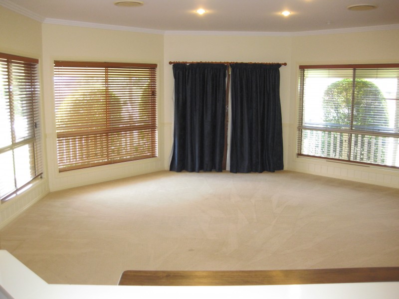 1-2 Fairway Cres, Stanthorpe QLD 4380