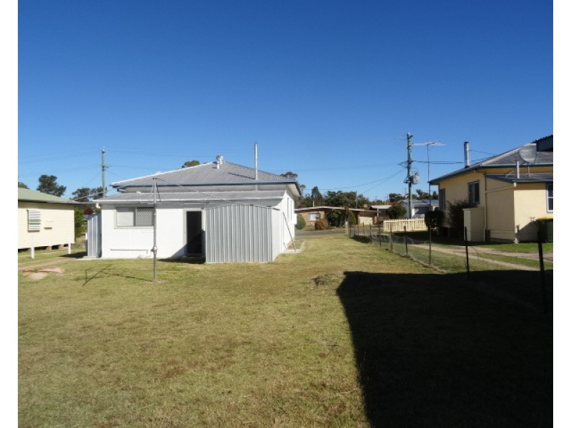 36 Bridge St, Stanthorpe QLD 4380