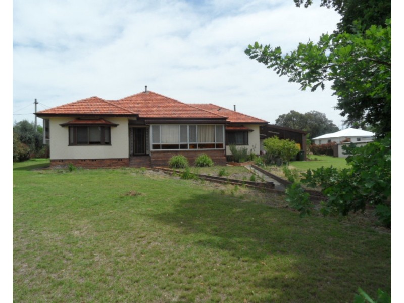 31 Pierpoint St, Stanthorpe QLD 4380