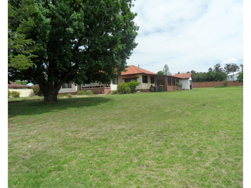 31 Pierpoint St, Stanthorpe QLD 4380