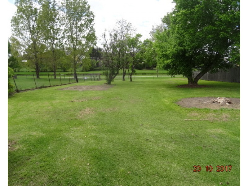 31 Denham St, Stanthorpe QLD 4380